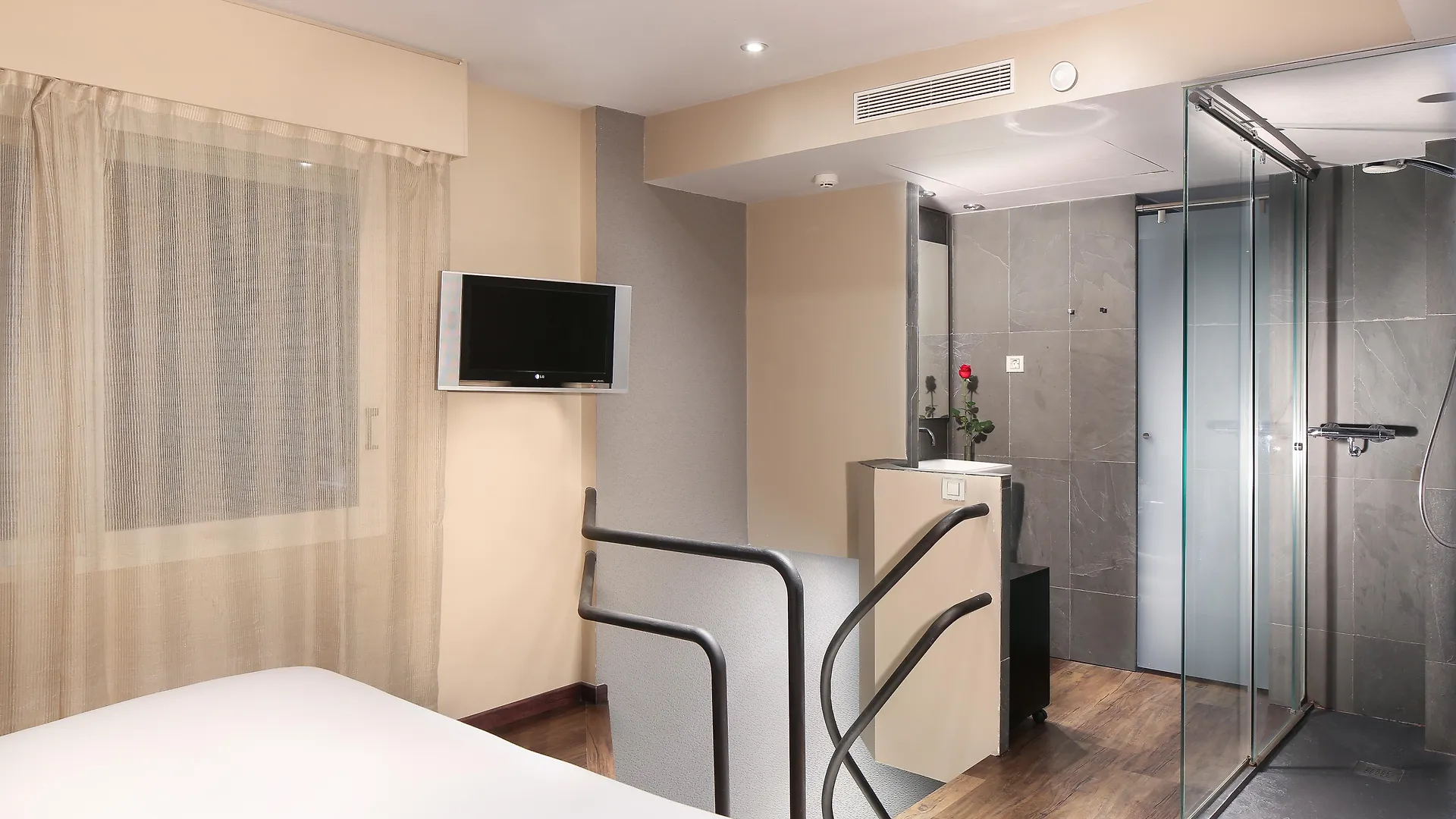 Hotel Gran Derby Suites, A Small Luxury Hotel Of The World Barcelona