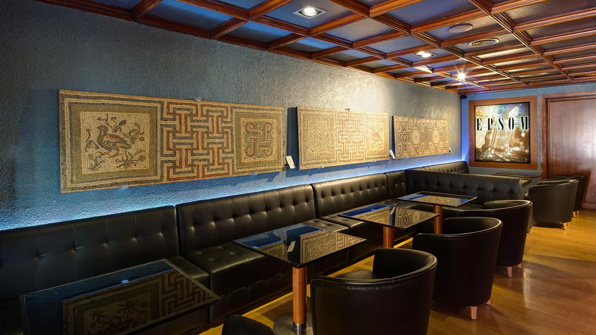 Hotel Gran Derby Suites, A Small Luxury Hotel Of The World Barcelone