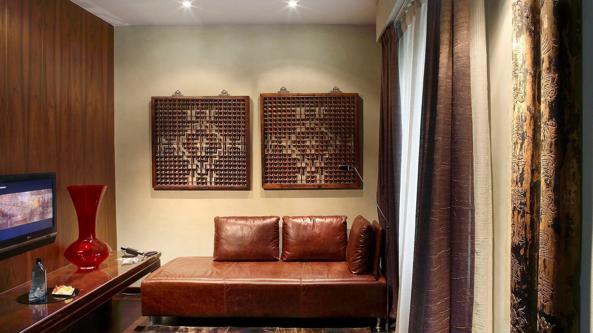 Hotel Gran Derby Suites, A Small Luxury Hotel Of The World Barcelone
