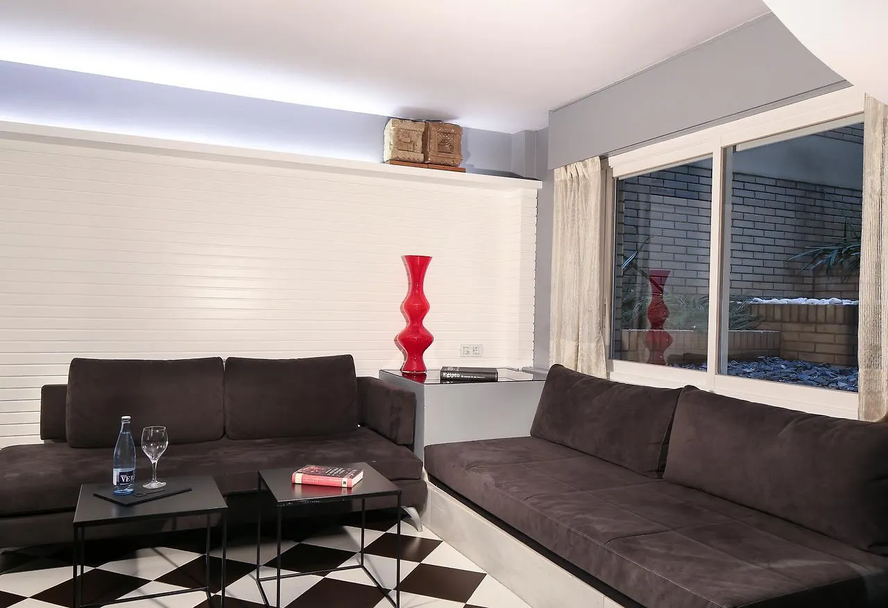 Hotel Gran Derby Suites, A Small Luxury Hotel Of The World Barcelona