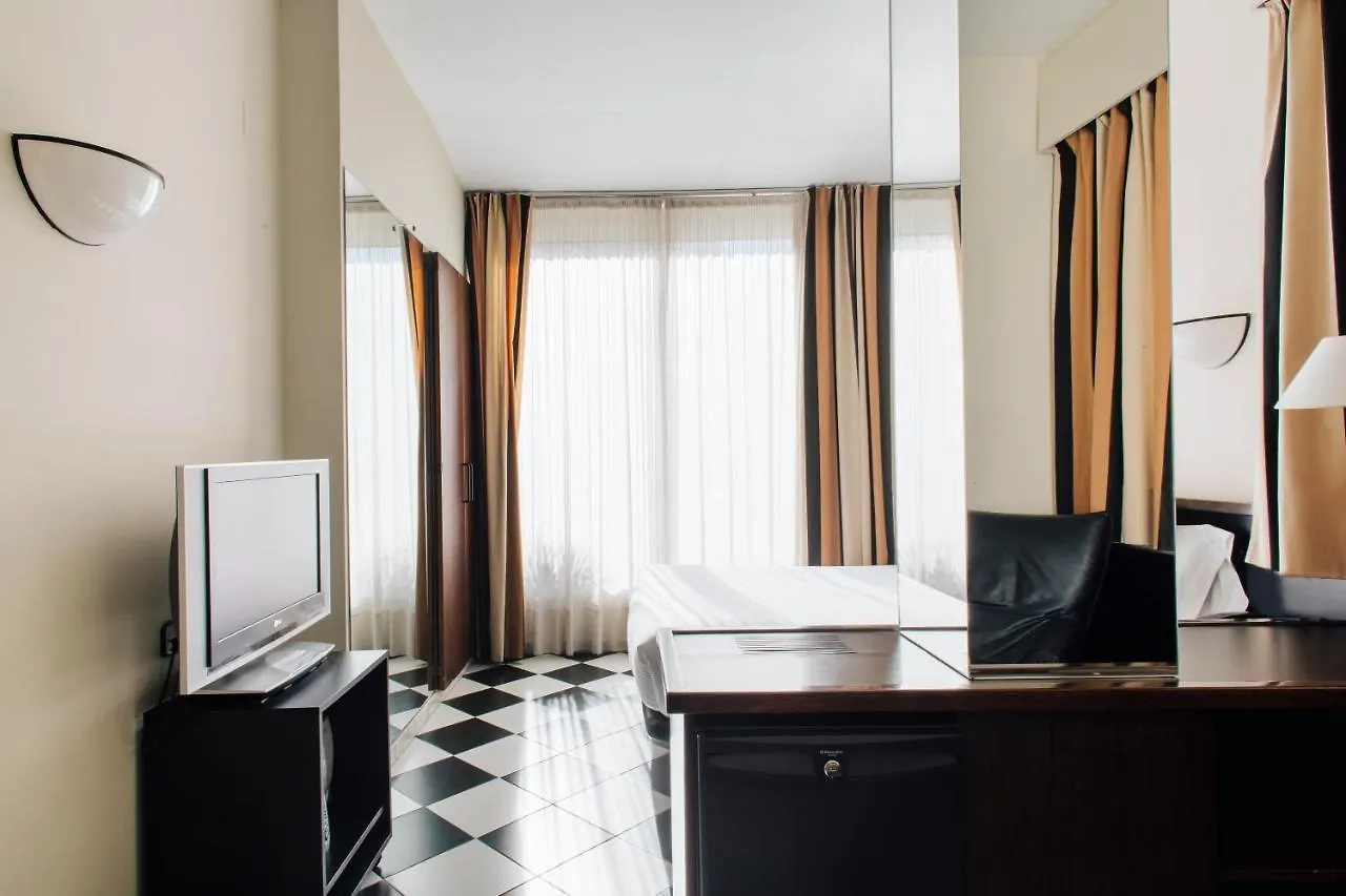 Hotel Gran Derby Suites, A Small Luxury Hotel Of The World Barcelona